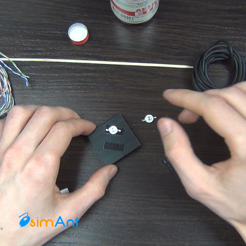 Клеим светодиоды (LED) к радиатору