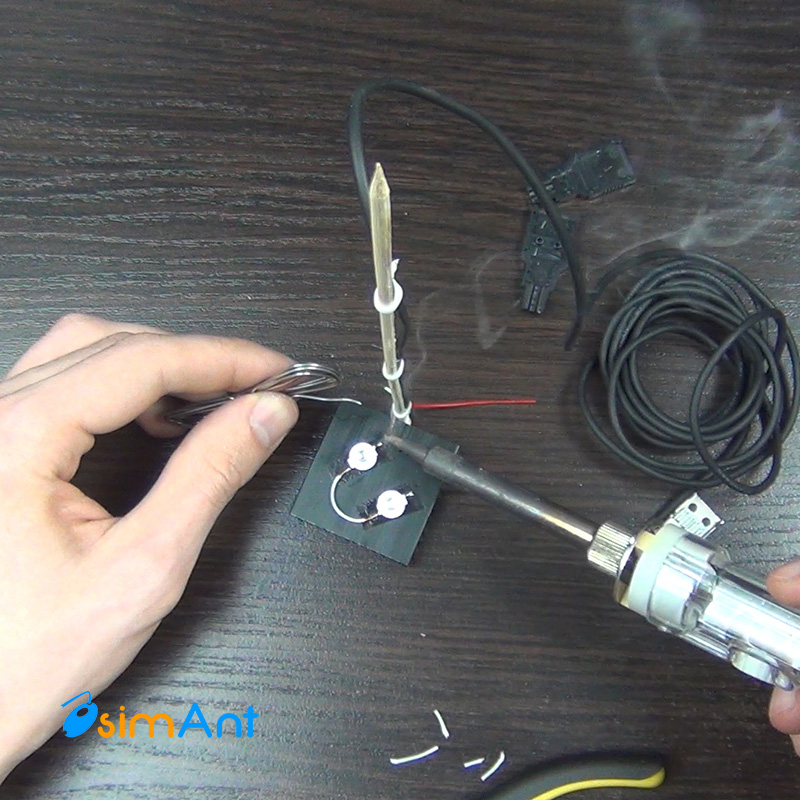 Припаиваем провод к светодиодам (LED)